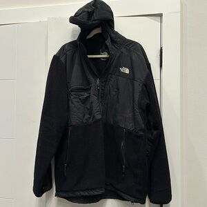 The North Face Men’s XXL Black Fleece Hooded Jacket